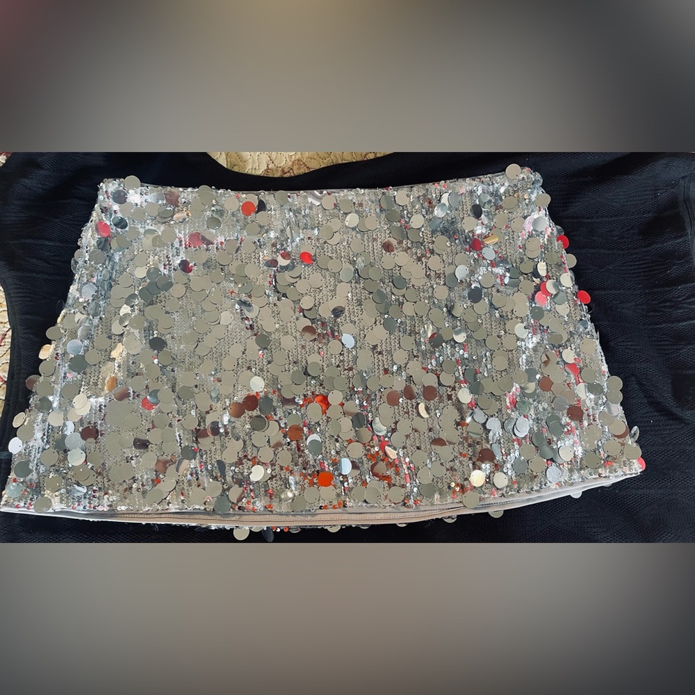 Cider Silver Sequin Mini Skirt Size 2x. NWT